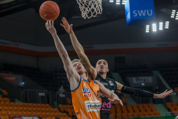 却面临必须 却面临必须